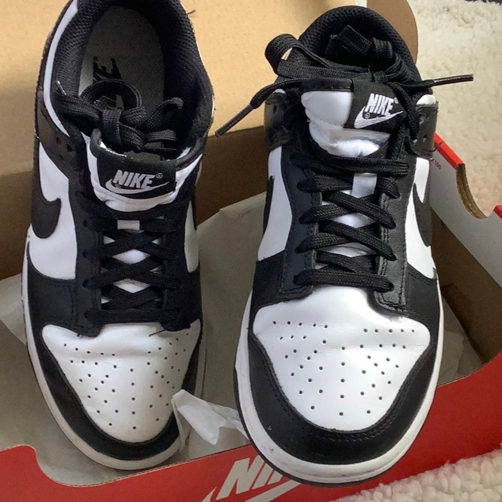 Nike Dunks low black and white Panda sneakers - Picture 5 of 8